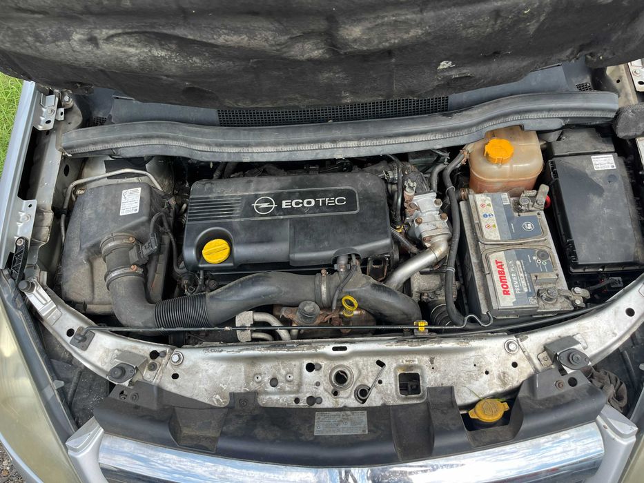 Dezmembrez Opel Zafira B Facelift 1,7 CDTI facelift gri argintiu 2008