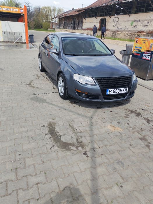 Vând Volkswagen Passat B6