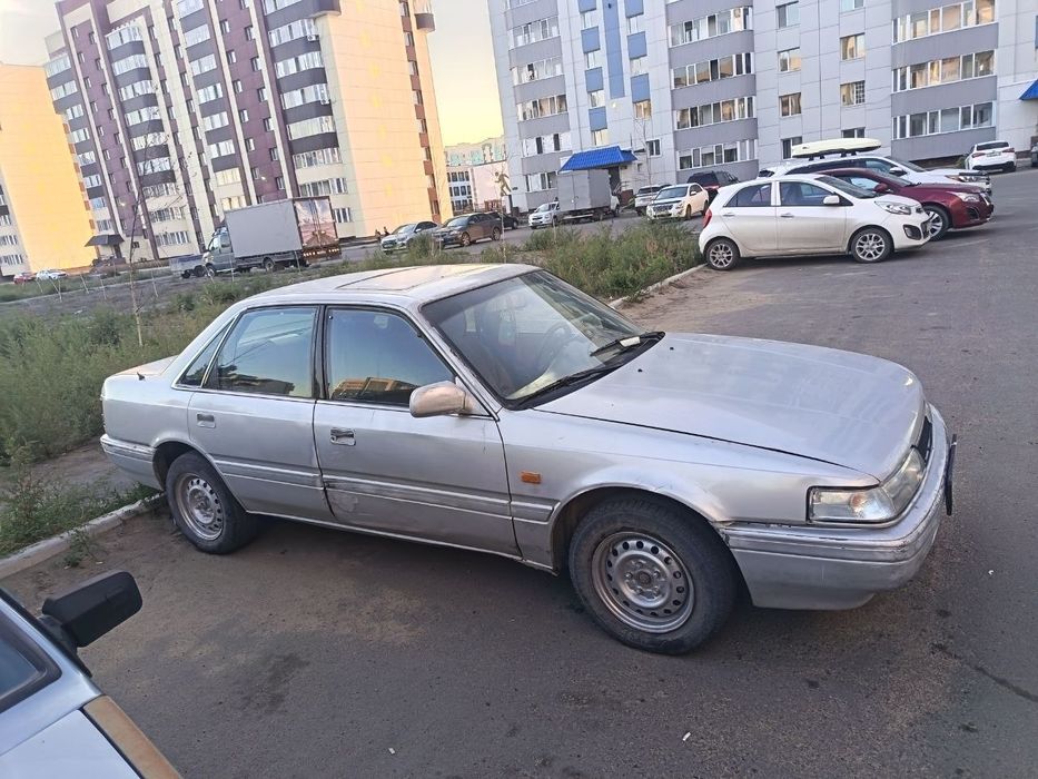 Мазда 626GD 1989 года
