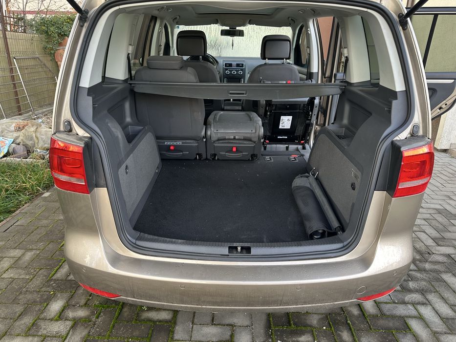 VW Touran pentru dezmembrari