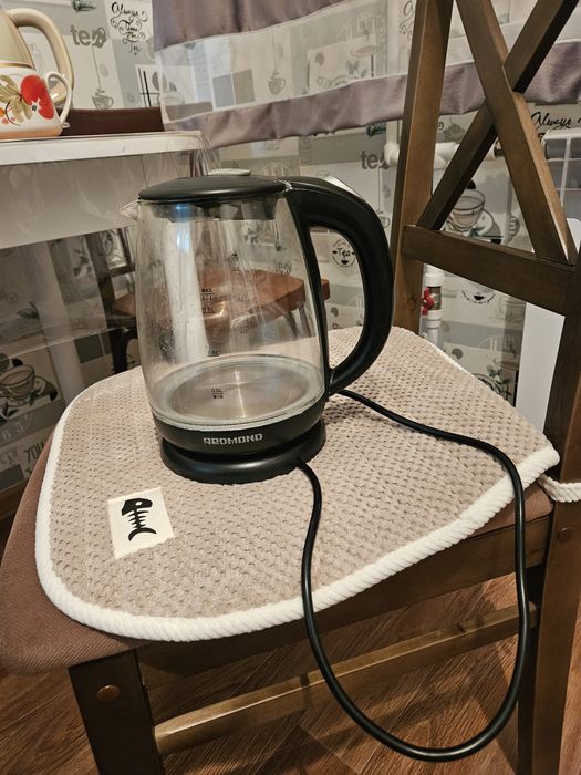 Продам чайник электрический