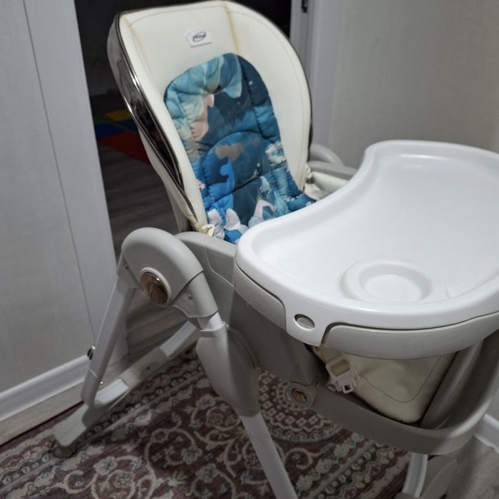 Продам стульчик для кормления Teknum