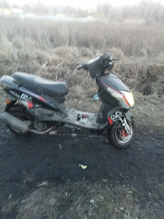 Продам скутер м8про