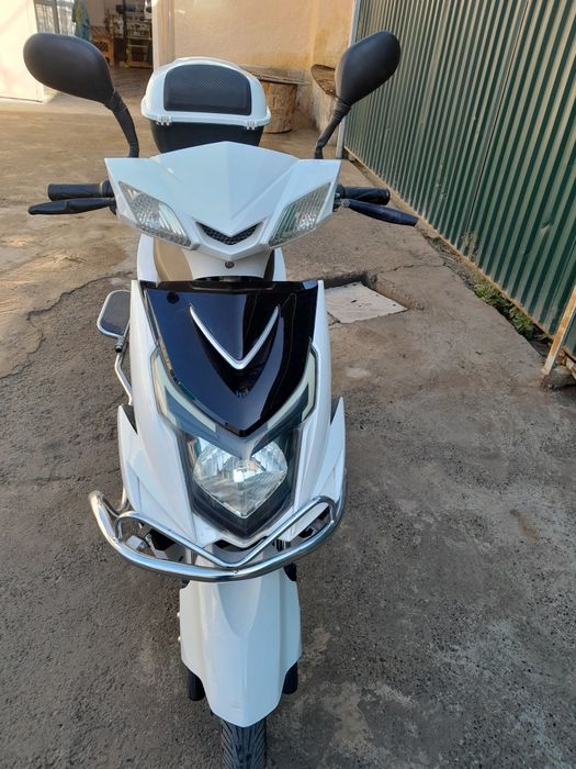 Электр скутер сотилади