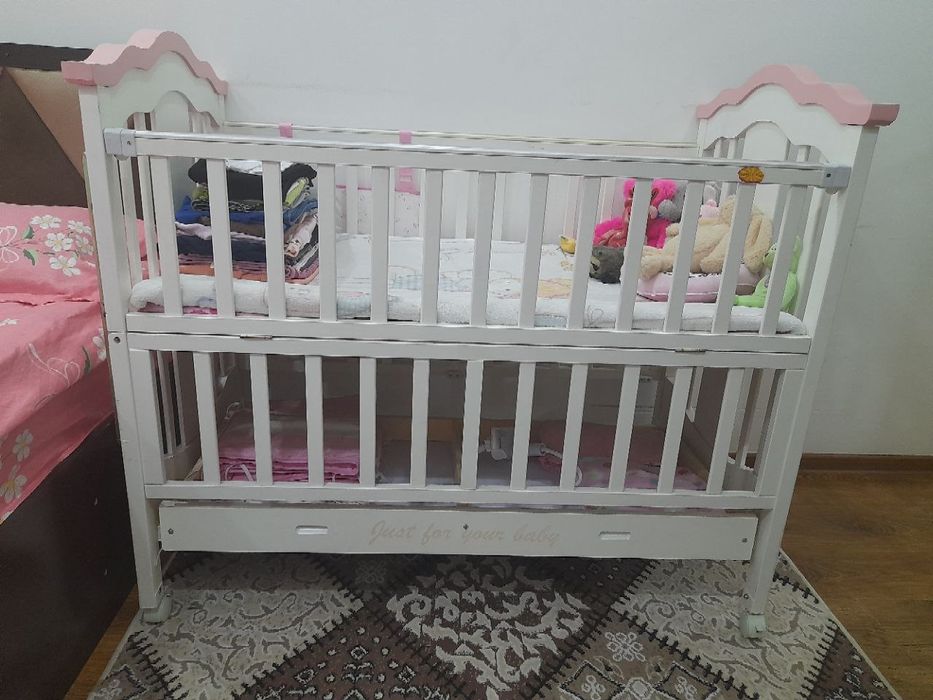 Детская фирменная кроватка