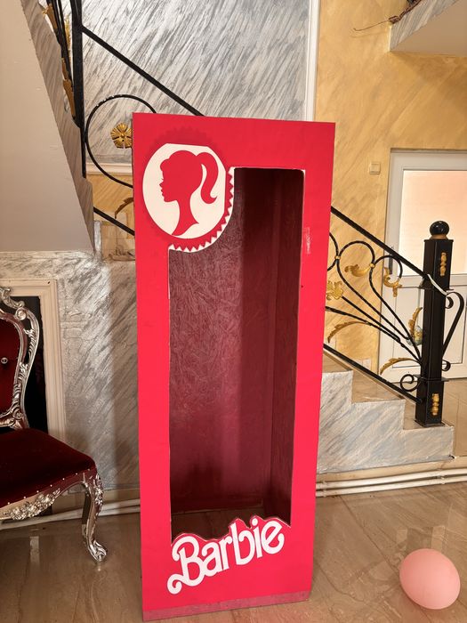 Cutie foto BARBIE de inchiriat
