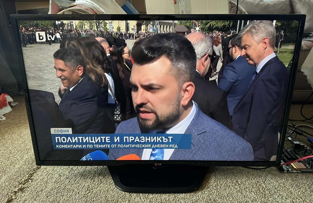 LG 42" LED FHD Телевизор - перфектен