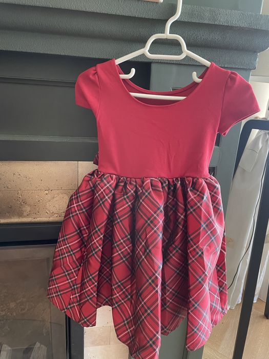 Rochita rosie 4-6 ani