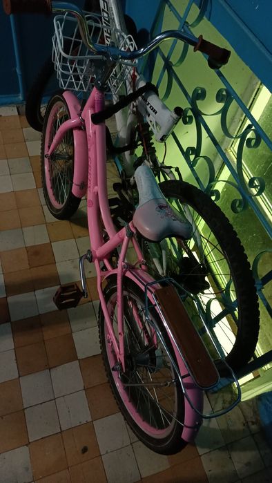 Продам велосипед для девочки.