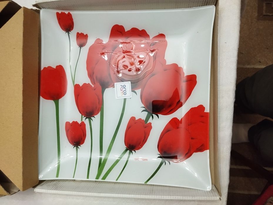 Тарелочки с блюдом