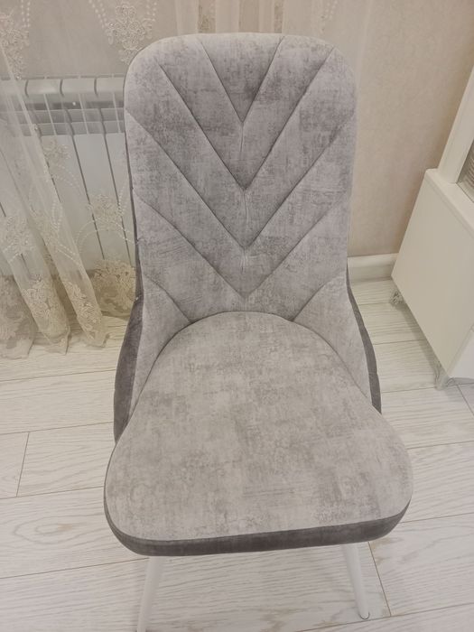 Стулья гостинной