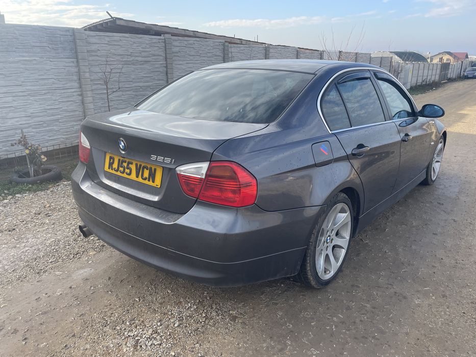 Dezmembrez bmw e90