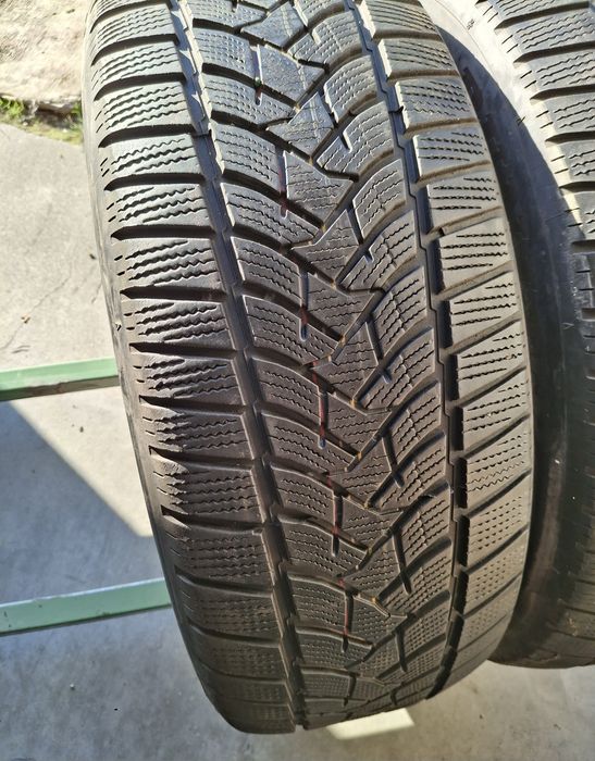 2 Anvelope de iarnă  235 55 r19 Dunlop