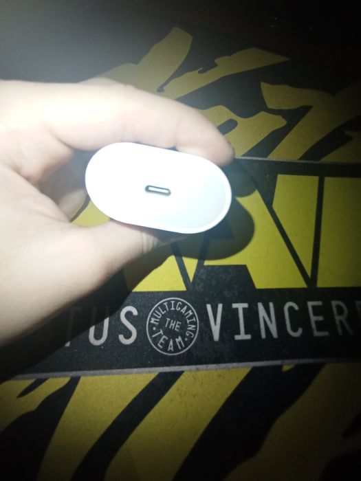 Оригинальный айфонский блок питание