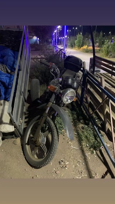 Продам мотоцикл 200 куб