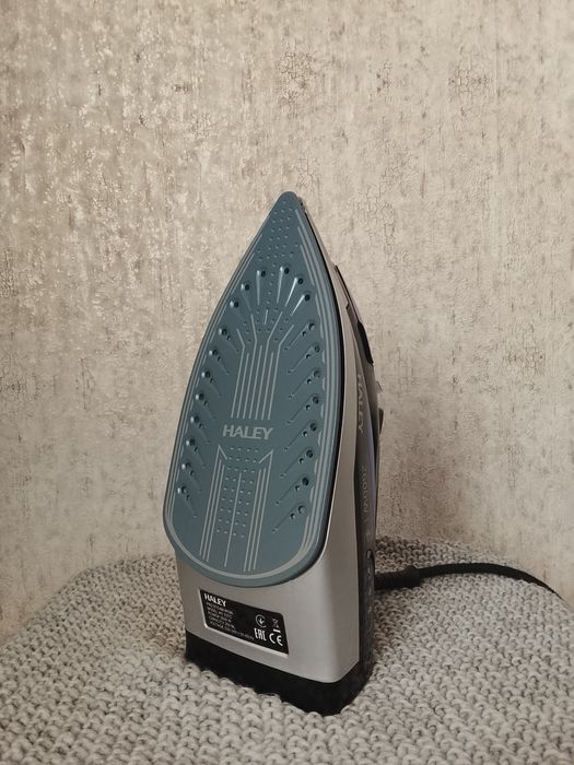 Паровой утюг Haley 2600 w