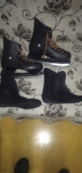 Продам коньки б)у