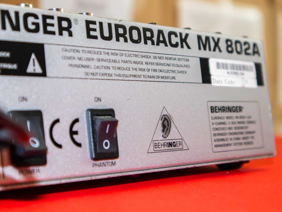 Behringer Eurorack MX802A 8-канален аудио миксер употребяван, работещ