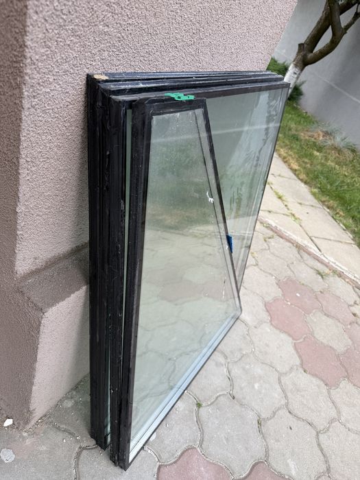 Fereastra de termopan cu uşă