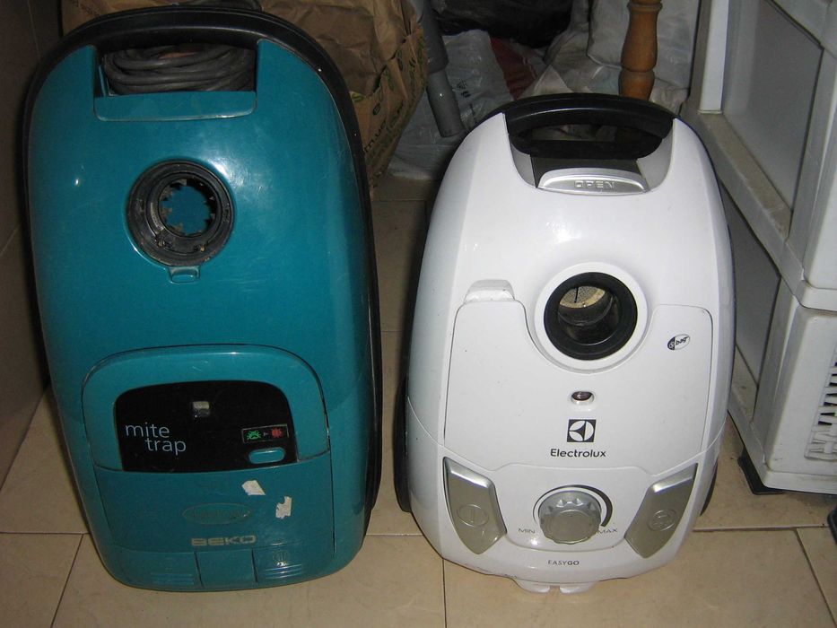 Trolere, Rosii si Albastru si Grena plastic dur si aspiratoare