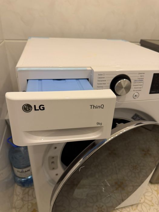 Продам сушильную машинку LG