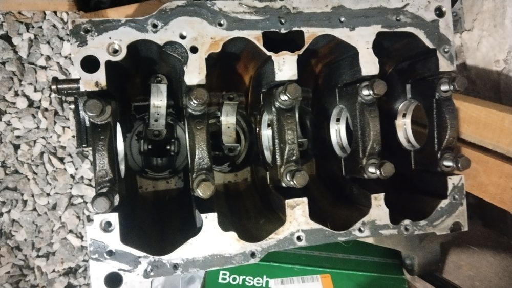 Продам двигатель в разборе.