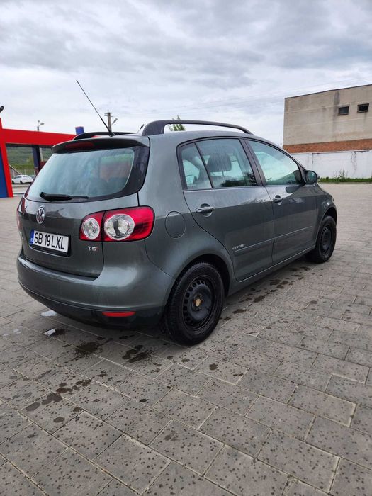 Vând Mașină Volkswagen