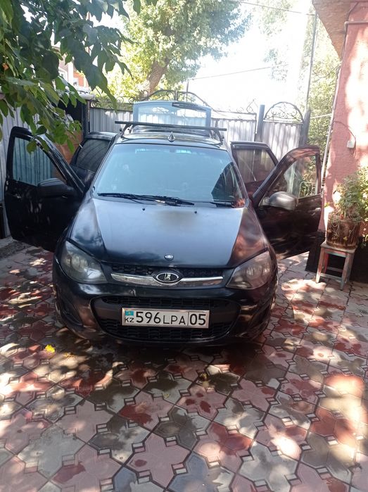 Продам машину Lada Kalina 2014