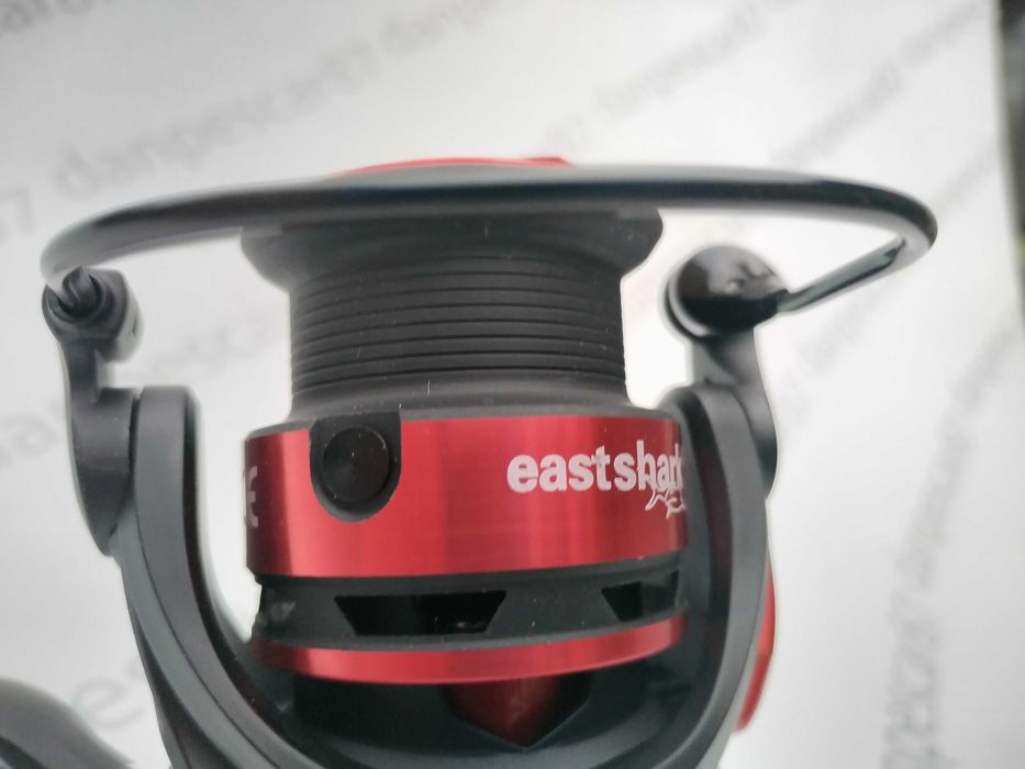 Mulineta East Shark TOP Feeder HS4000 6 rulmenti