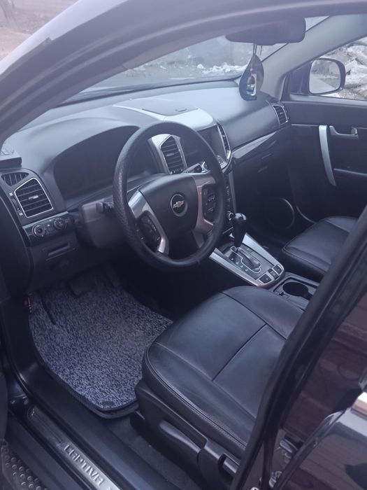 каптива сотилади