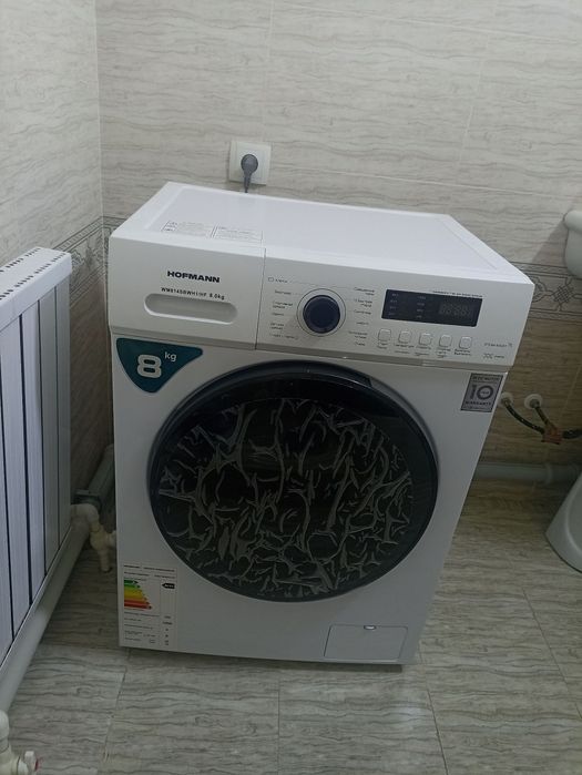 Стиральная машина Hofmann 8кг Inverter, Steam WM814SBWH1 - почти новая