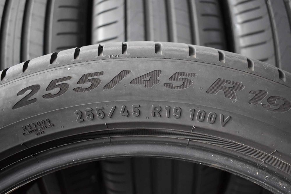 Гуми 255/45/19 Pirelli
