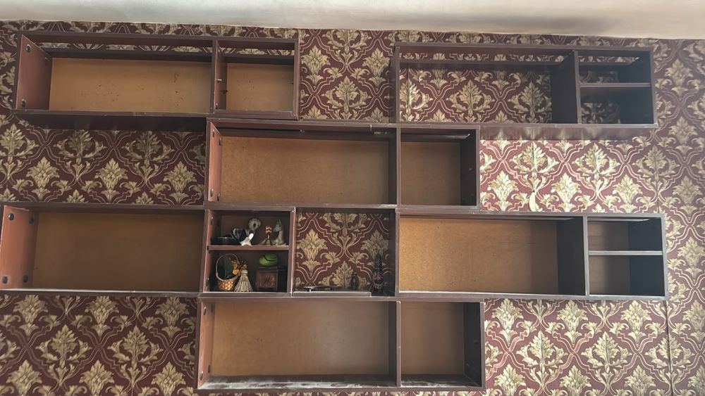 Полки деревянные книжные