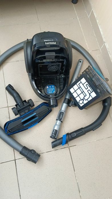 Пылесос Philips 1900w