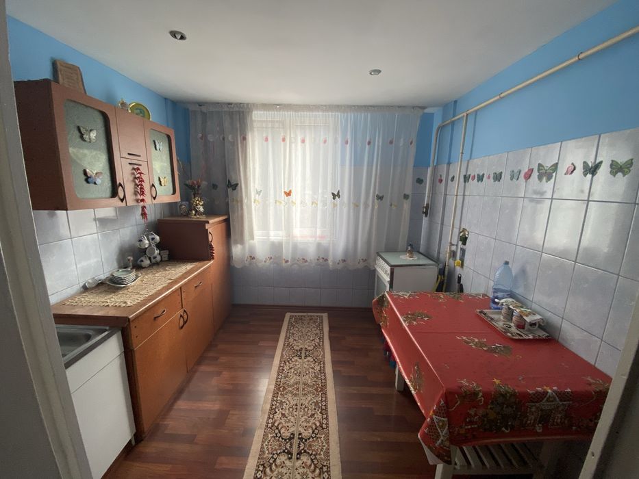 Apartament 3 camere, Bicaz, Str.Barajului, 70 Mp  39000Euro
