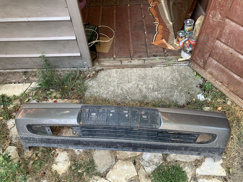 предна броня за Mercedes w202 Мерцедес 202