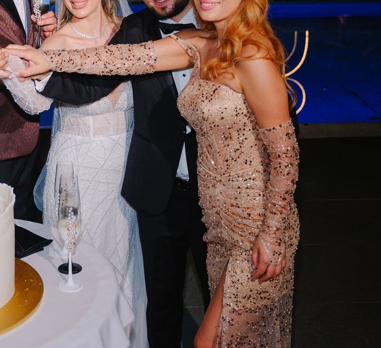 Vând rochie elegantă Almaz Couture