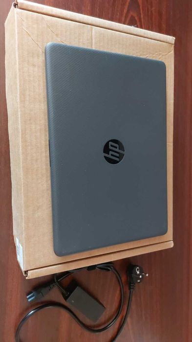 лаптор HP 245 14"