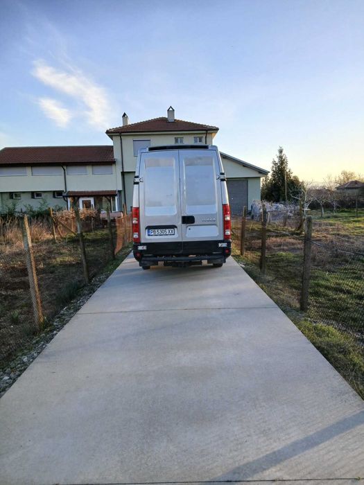 Продава Товарен бус - Iveco Daily 3512 2.3HPI - 116к.с.