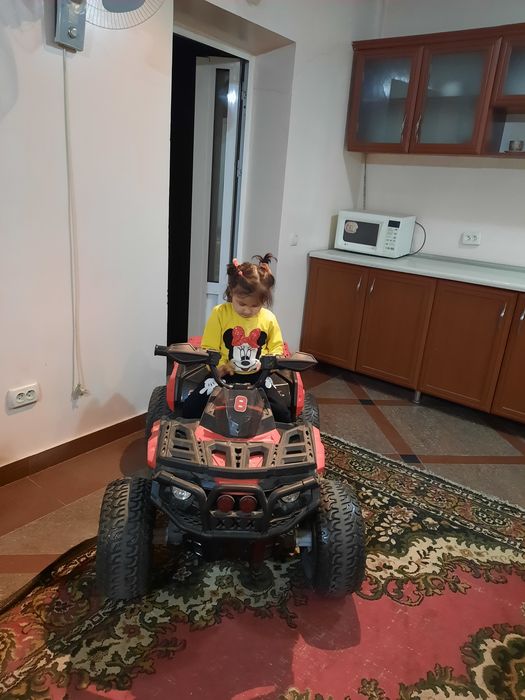 Kvadrat sikl  blutska ulab muzika qoysa bo'ladi