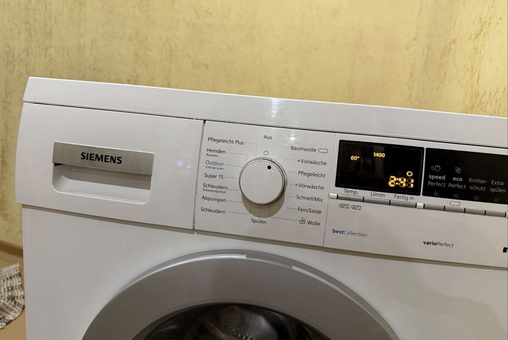 Продавам пералня Siemens.