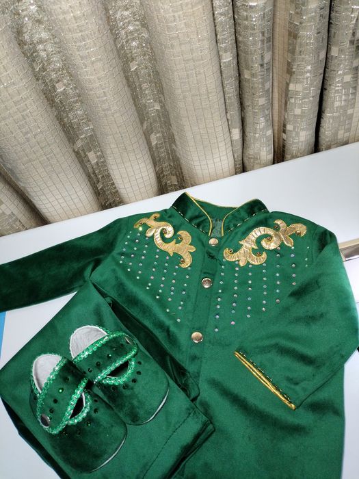 Продается костюм тусау кесу 1 годик