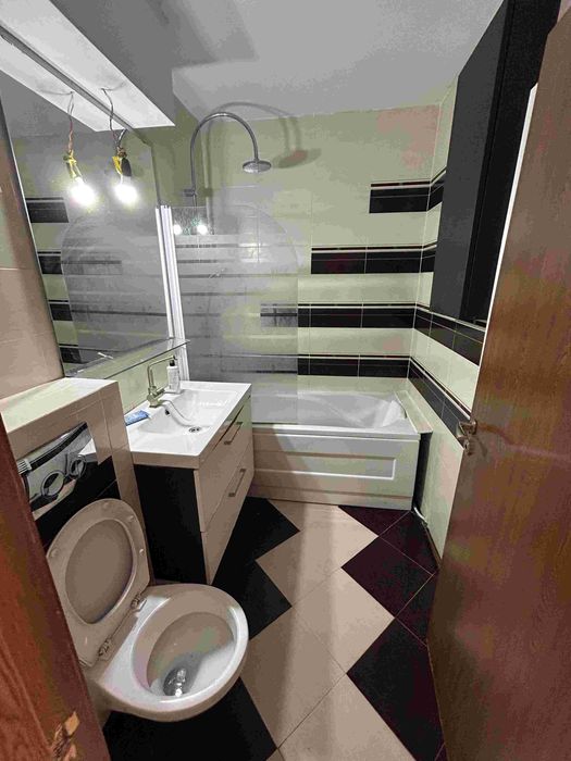 Vand Apartament 3 camere