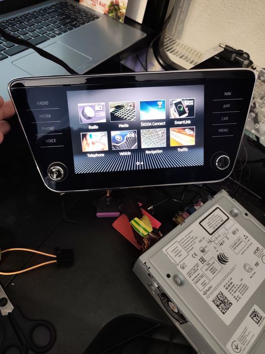 Vand Display original Skoda Superb 3 – MIB / Columbus / Amundsen – ide