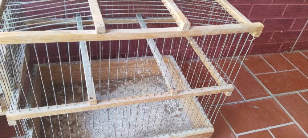 Продаются клетки для птиц