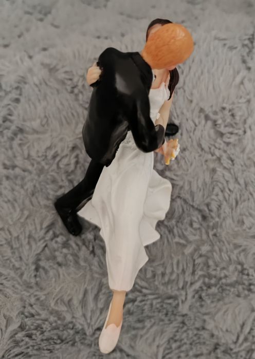 Фигурка за сватбена торта