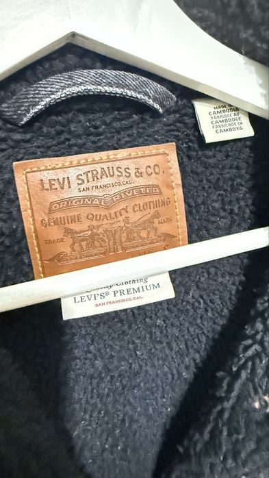 Джинсовая куртка. Джинсовый жакет.