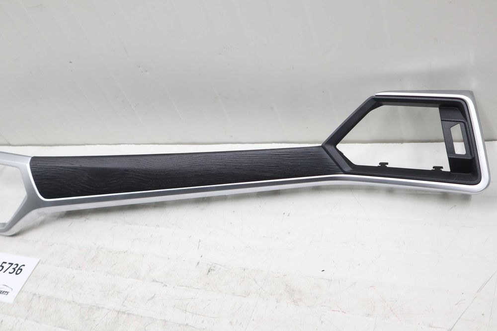 Лайсна табло БМВ Г20 Г21 Г22 Г23 Г26 BMW G20 G21 G22 G23 G26 Ефект Дъб