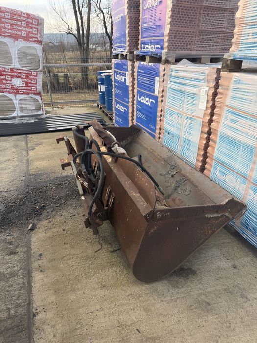 Cupa tractor cu prindere