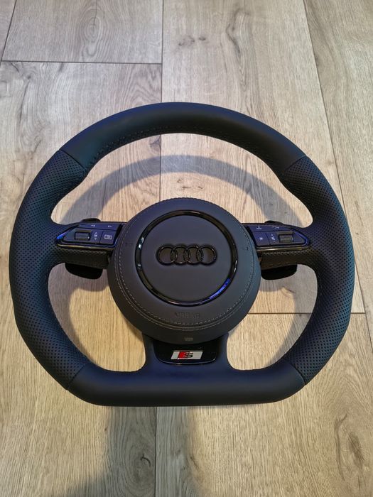 Volan Audi A5 A6 A7 A8 - S line / teșit/ sport cu airbag full black